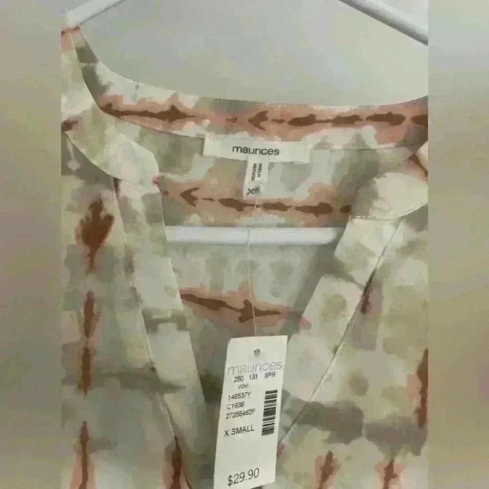 Maurice’s 3/4 sleeve blouse - Picture 3 of 3